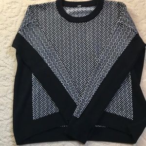 Lululemon herringbone pattern Yogi sweater size 10